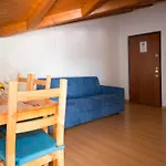 Διαμέρισμα Dachgeschosswohnung Am Fuer 6 Personen By Interhome
