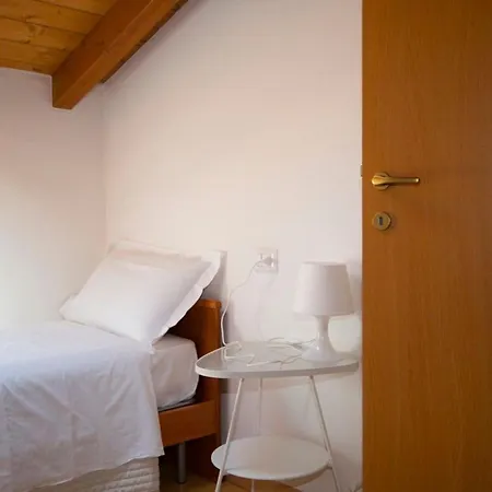 Apartmán Dachgeschosswohnung Am Fuer 6 Personen By Interhome *